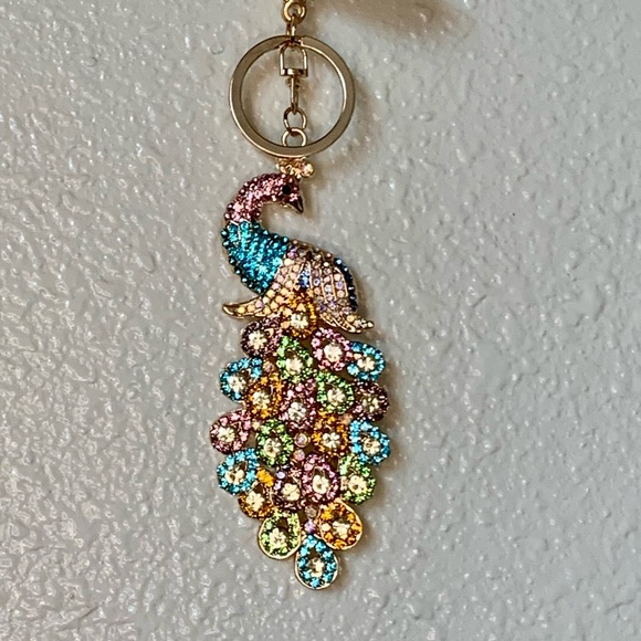 Beautiful rhinestones peacock keychain - Picture 4 of 4